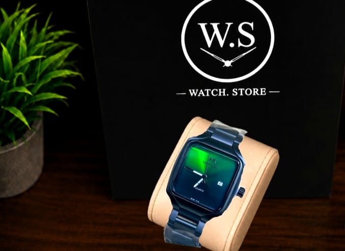 MATTURI Square Dial watch