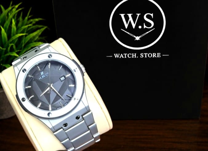 HUBLOT circle  semi auto